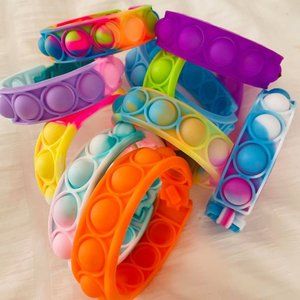 6 Popit/ fidget bracelets Pop it Push silicone bubble toy